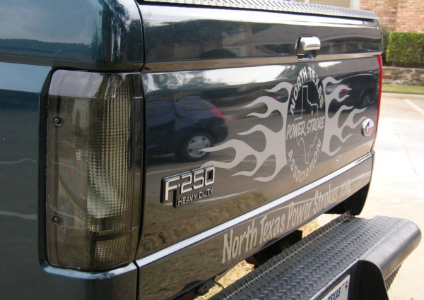 smoke_tail_lights_1.jpg