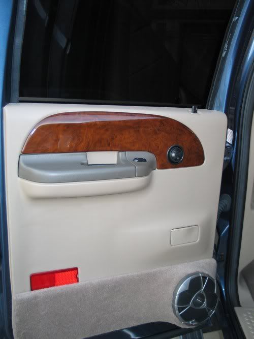 REAR-DOORS.jpg